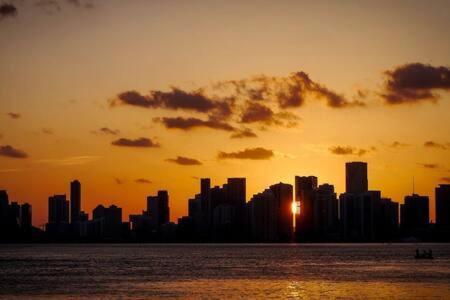 דירות Heart Of Downtown Miami Studio Pool & Gym מראה חיצוני תמונה