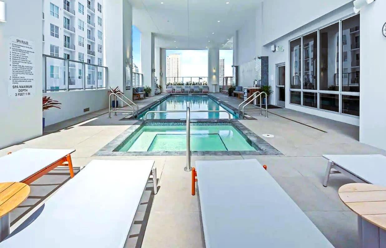 דירות Heart Of Downtown Miami Studio Pool & Gym מראה חיצוני תמונה